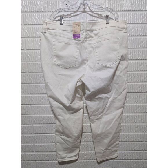 St. John's Bay Women's White Solid Skinny Leg Mid-Rise Jeans Size 22W NWT - Picture 2 of 8